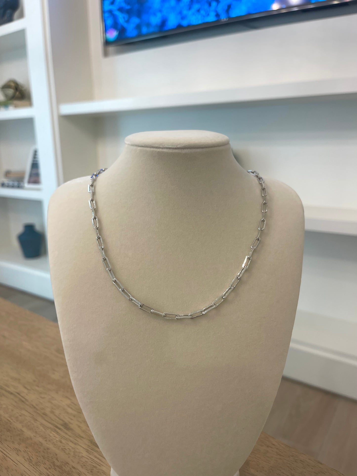 Simple Paperclip Chain