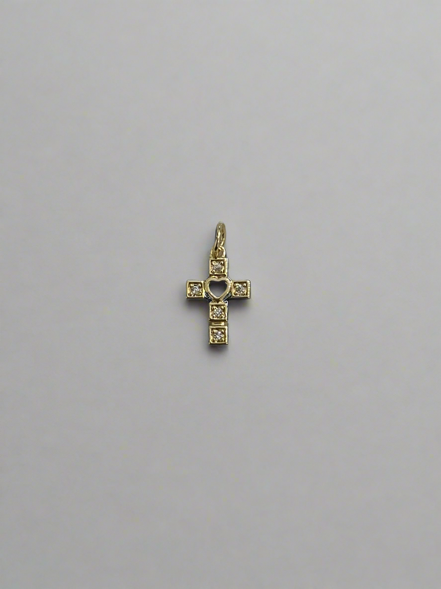 Mini Heart Cross