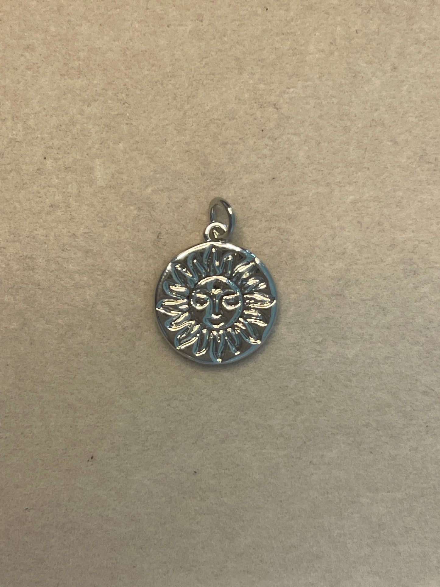 Sun Face Pendent Siver